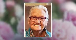 Glenna Long's Instagram, Twitter & Facebook