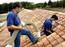 Isolation de toiture et rampants avec la laine de roche, pour une isolation acoustique et thermique de votre habitation. Tout Savoir Sur L Isolation De La Toiture Avantages Et Techniques