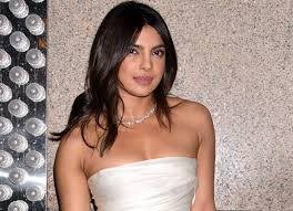 Priyanka chopra biography priyanka chopra docs priyanka chopra photos. Priyanka Chopra Was Told That Women In Movies Are Interchangeable And Asked To Take Nominal Paycheck Bollywoodbio Sweden