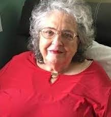 Doris Loy's Instagram, Twitter & Facebook