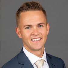 Thank you, Tableau and Salesforce. It's my last day of maternity leave, and  I have much to be grateful for. 3 years ago, Tyler Schneider and Austin  True welcomed me into the