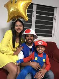 Diy Super Mario Family Family Diy Costume Super Mario Costumes Mario Halloween Costumes Mario Costume