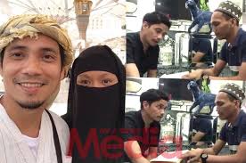 15 oktober 1979) merupakan penyanyi pelawak dan pelakon filipina yang bermastautin di malaysia. Dimulai Dengan Kenal Huruf Jawi Syukur Isteri Mark Adam Cerita Proses Mengaji Suami Media Hiburan