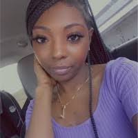 Alesia Roberts's Instagram, Twitter & Facebook