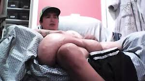 Handicap Shows off His Impressive Cumshots Skills: American Gay Porn by  FapHouse