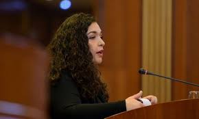 Kuvendi i kosovës zgjodhi sot pasdite vjosa osmanin në postin e presidentes. Historiku Politik I Vjosa Osmanit Kandidate Per Presidente Te Kosoves Albanian Post