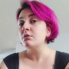 Jenni Light's Instagram, Twitter & Facebook