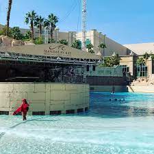 Wave Pool At Mandalay Bay Video Mandalay Bay Pool Mandalay Bay Vegas Mandalay Bay