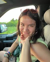 Kristen Benes's Instagram, Twitter & Facebook