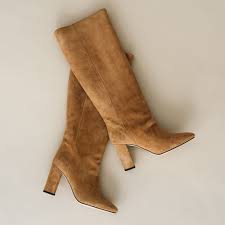 Sorel women's boots come in bold, flattering, rugged, and stylish looks. Women High Boots With Square Heel In Camel Suede Jonak