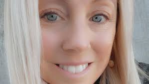 Fundraiser for Danielle Shortsleeve by Karen Cote : Help Danielle out with  Medical Costs!