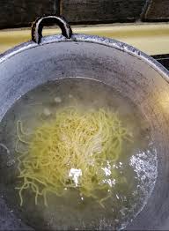 Mee wantan kicap bahan bahan bahan a (mee kicap) mee wantan 1 sudu kicap manis abc 2 sudu kicap cair. Mudahnya Resipi Mi Wantan Ini Yang Dijamin Halal Sedap Terliur