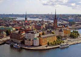 La capitale della svezia è il punto di incontro tra la contemporaneità culturale e la tranquillità che caratterizza un arcipelago quasi bucolico. Stockholm Die Schwedische Hauptstadt