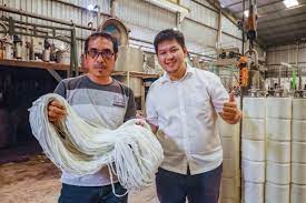 Sebanyak 8000 karyawan dari pabrik sepatu pt prima inreksa shoes industry (pisi) berikut tiga perusahaan pemasok materialnya (vendor) di kabupaten tangerang terancam menganggur. Pgn Alirkan Gas Bumi Ke Pabrik Tali Sepatu Di Pasuruan Ekonomi Bisnis Com