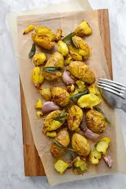 Simple Comme Des Grenailles Roties A L Ail Et A La Sauge La Cuisine C Est Simple Sauge Recette Alimentation Roti A L Ail