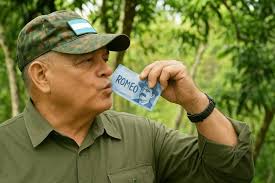 EN LA BUSCA DE ROMEO"