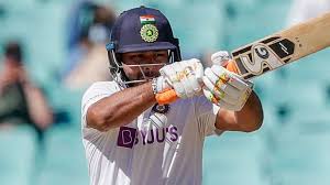 Will rishabh pant bat at number four? Steve Smith Criticised After Appearing To Remove Rishabh Pant S Guard In Australia Vs India Test Cricket News Sky Sports