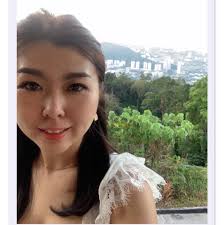 这款瑜伽背心也是很可以呀～后面有设计感～带胸垫的呀！🧺 面料绝对在线！ 正常码数S-XL ｜ 32/34/36/38｜KOCHI M 很好看的说～  中国🇨🇳代购