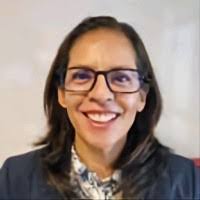 Iliana Cisneros's Instagram, Twitter & Facebook