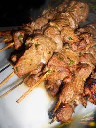 Bouillon, semoule, viandes servis séparément. Recettes Du Monde Agneau Brochette Agneau Marinade Pour Brochette Marinade Pour Viande