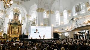 Car sos is a british automotive entertainment television series that airs on national geographic channel as well as being repeated on channel 4 and more4. 11 Zeit Wirtschaftsforum Convent