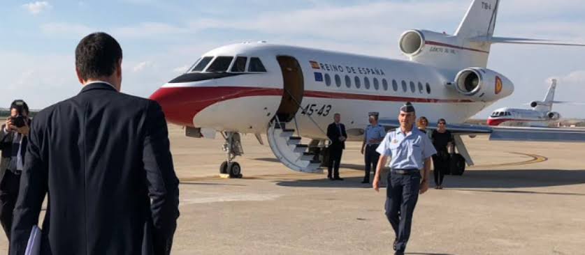 Sánchez desplazó en vacío el Falcon hasta Lanzarote para que le llevase a  su décima visita a La Palma