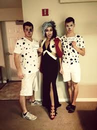 Can you recreate a movie character costume at home? 35 Really Clever Movie Halloween Costumes