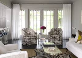 Bear Hill Interiors From La Dolce Vita Blog Love The Graphic Nature Of The Chairs And The Black And Wh Contemporary Living Room Design Hill Interiors Interior