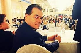 Deputatul liberal ludovic orban considera ca asistam la un transfer al sistemului de putere, informal, de la traian basescu la victor ponta. Video Biografia FÄƒrÄƒ Perdea A Lui Ludovic Orban Premierul Desemnat Stiri Pe Surse Cele Mai Noi Stiri