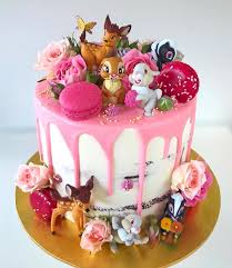 H Eikona Isws Periexei Epidorpio Kai Faghto Themed Cakes Disney Cakes Cake