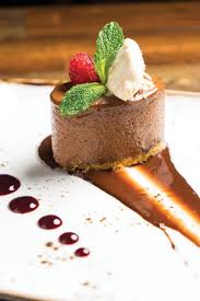 Mousse Au Chocolat Schon Anrichten Terrer Himbeere Eis Minzblatter Dessert Luxus Gourmet Essen Einfacher Nachtisch Desserts Anrichten