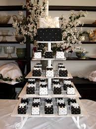 Black And White Mini Cakes Mini Cakes Petit Fours Black And White Wedding Cake Mini Wedding Cakes Mini Cakes