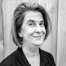 Beth Hemphill's Instagram, Twitter & Facebook