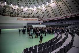 As visitas percorrem o interior deste edifício marcante, e são guiadas por conhecedores da história do palácio de cristal. Super Bock Arena Pavilhao Rosa Mota Rui Moreira Lamenta Ausencia Da Atleta Na Inauguracao Mas Afasta Complexos Por Uma Marca De Alcool Patrocinar O Espaco Atualidade Sapo 24
