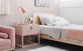 If you thought a small primary bedroom couldn't be every inch the equal in elegance to those huge rooms you see on pinterest or in glossy interior. 1001 Ideas For Cozy Teenage Girl Bedroom Ideas For Small Rooms