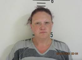 Kansas woman accused in death of man found wounded in alley