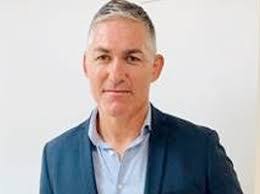 Glen Marsh's Instagram, Twitter & Facebook