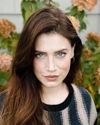 Sabrina Dandridge's Instagram, Twitter & Facebook