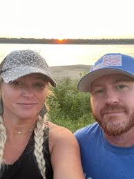 Sunday's are for riding around in the jeep. So today we spent most of the  afternoon driving around town reminiscing at old homes we use to own and  homes that our parents