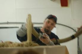 Waterbury vermont attractions cider & vt products. Cold Hollow Cider Mill In Vermont Putting Ground Up Apples In The Cider Press Picture Of Cold Hollow Cider Mill Waterbury Center Tripadvisor