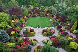 Flower beautiful in the garden home. Colours Of Late Spring In The Upper Garden Beautiful Home Gardens Most Beautiful Gardens Beautiful Gardens