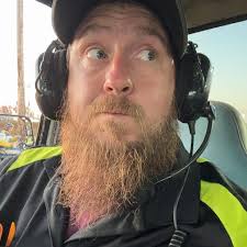 Road trip with the girls. We have a 3 hour drive. Smyrna, TN 🚘  Clarksville, IN. Next event: Practice session