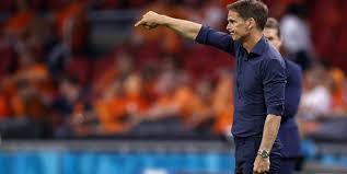 Id age height weight preferred foot overall rating potential best overall best position growth joined loan date end value wage release clause total attacking. Foot Euro Hol Frank De Boer Pays Bas Apres La Victoire Contre L Autriche A L