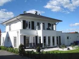 Jedes huf haus ist ein unikat, das einer gemeinsamen architektonischen idee folgt: Pin Von Prinzessin Sonja Auf Fenster Haus Haus Bauen Architektur Haus