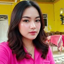 What bridesmaid dress for mom?