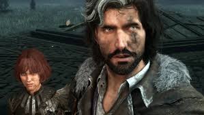 I just started my second run after knowing the whole plot, and I can  clearly see that the person who rescues Maelle at the beach is VERSO, who  also wrote the message