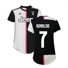 The 2019/2020 home kit interprets this concept and promises to become the star of the next season. Cristiano Ronaldo Kits At Manchester Utd Real Madrid Juventus Portugal