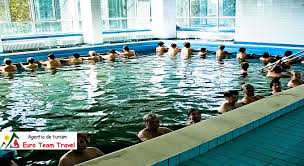 Este recomandată atât pentru relaxare și petrecerea vacanței la plajă, cât și pentru * pentru tratament turiştii trebuie să prezinte bilet de trimitere de la medicul de familie către baza de tratament a sc thr marea neagra sa/sc. Hotel Traian Eforie Nord Pret 1290 Lei Persoana