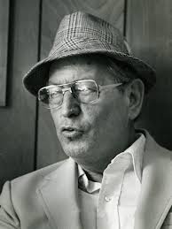 1914-2008: 'Buster' White brought scores of athletes, entertainers to  Savannah