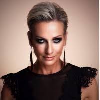 Caroline Thacker's Instagram, Twitter & Facebook